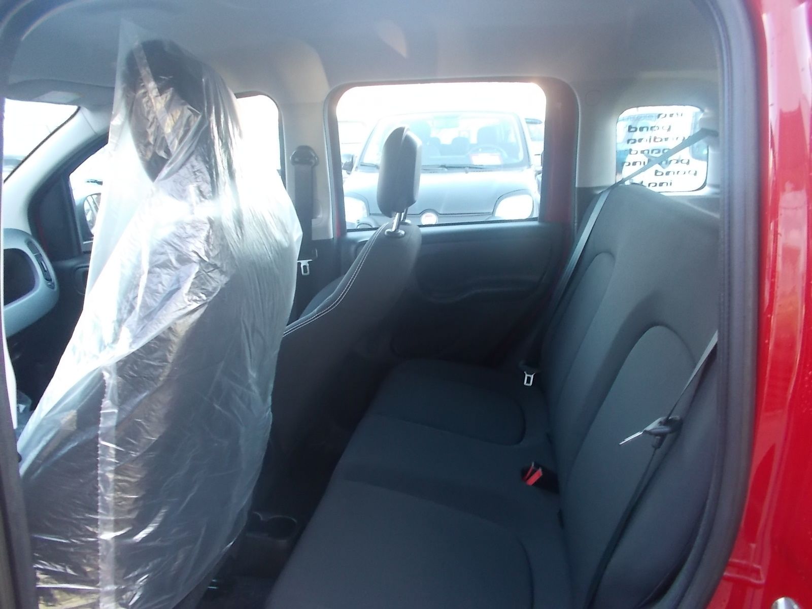 Fahrzeugabbildung Fiat Panda Pandina IKON 1.0 Hybrid