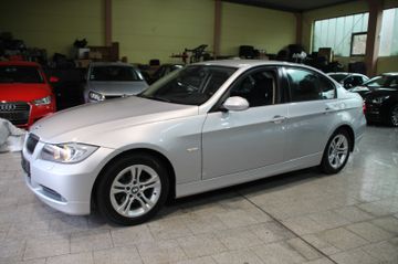 BMW 320 - 4