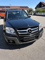 Mercedes-Benz GLK 280 4MATIC - - Mercedes-Benz GLK 280 mit Benzin-Antrieb