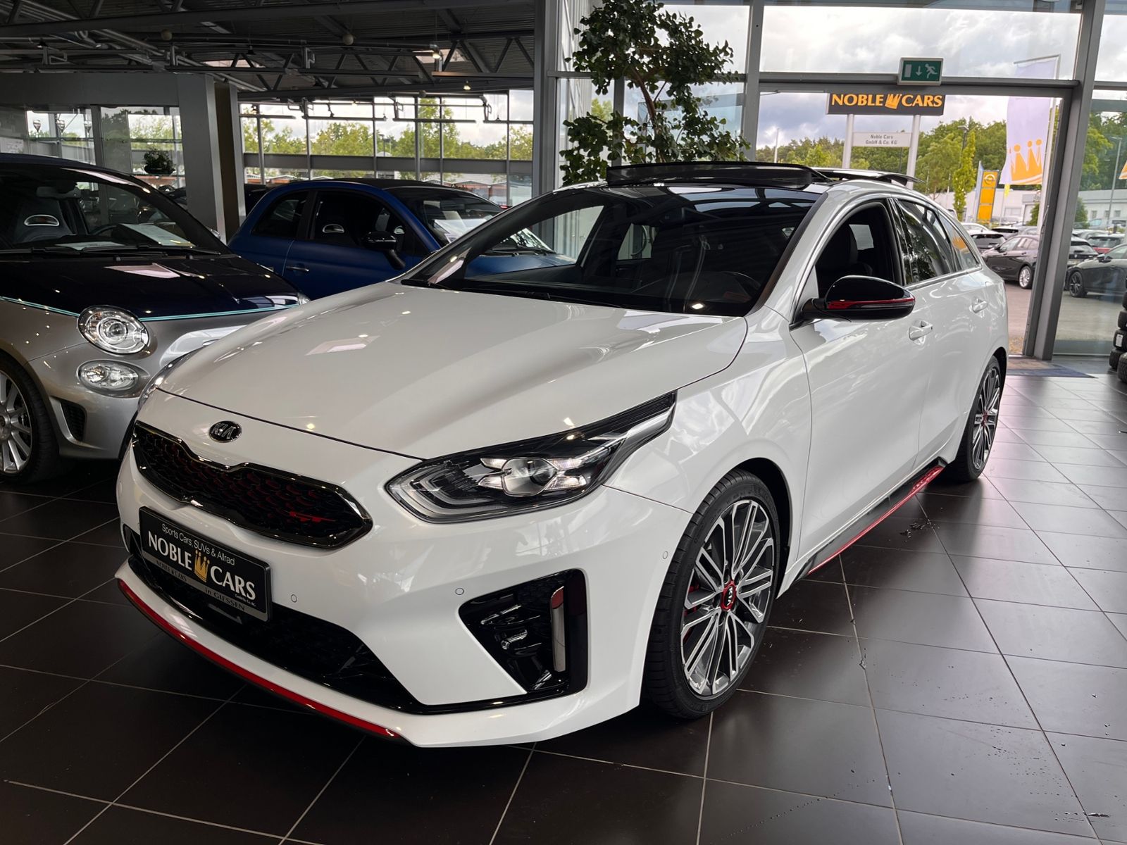 Fahrzeugabbildung Kia ProCeed GT PANO AHK KLIMA SHZ LED NAVI