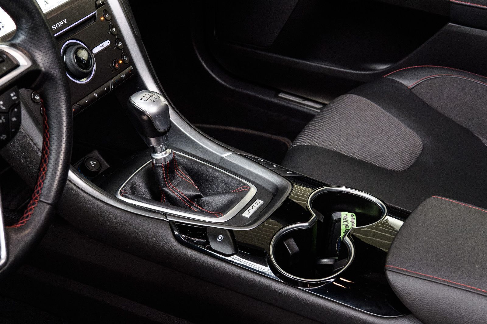 Fahrzeugabbildung Ford Mondeo Turnier ST-Line+PANO+LED+GJR+ACC+SHZ+MEMO