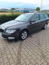Skoda Superb 2.0 TDI DSG Voll Schecheckheft bei Skoda  - Skoda Superb