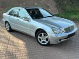 Mercedes-Benz Mercedes C240 W203 Leder SHZ TÜV Neu - Mercedes-Benz C 240 aus 2000