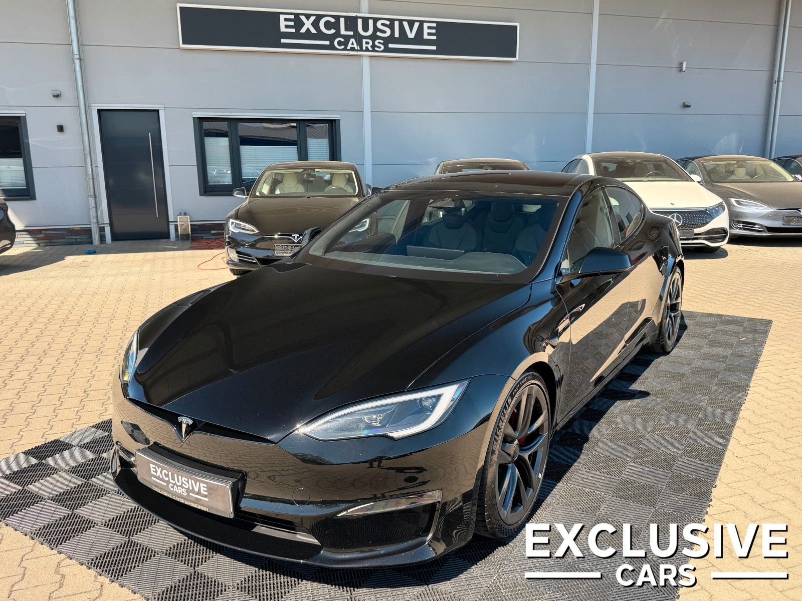 TESLA Model S