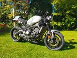 Yamaha XSR 900 - YAMAHA XS