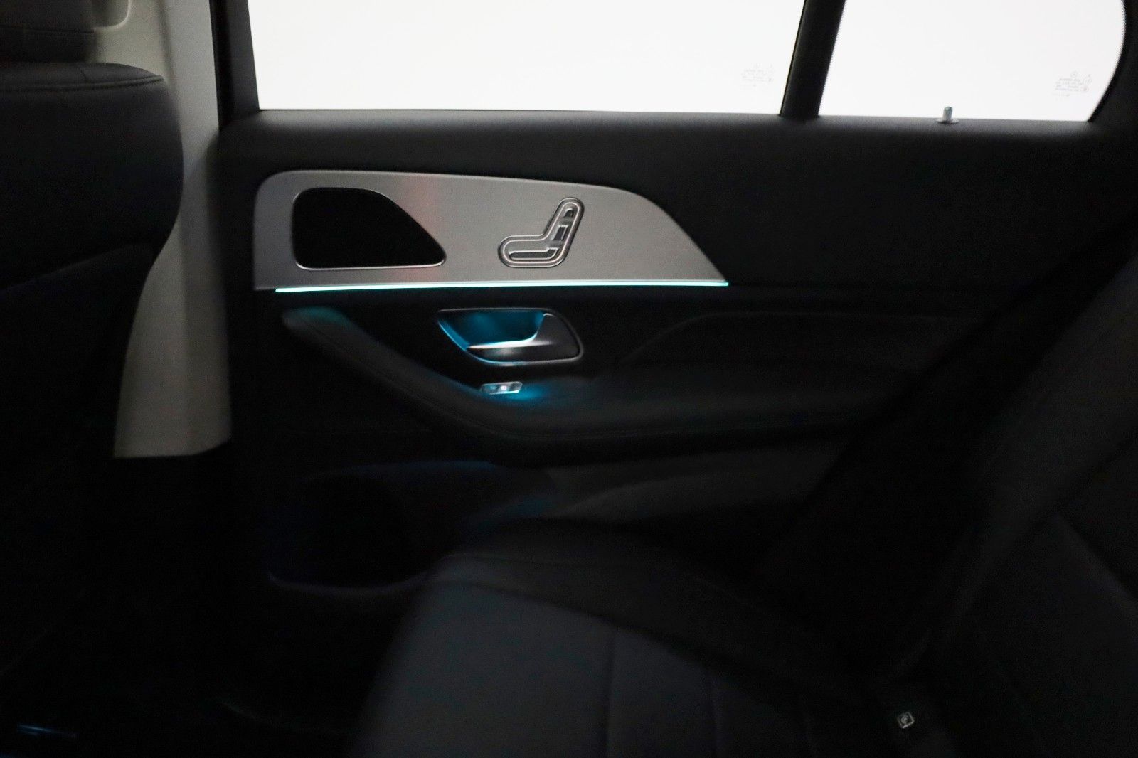 Fahrzeugabbildung Mercedes-Benz GLE 350 de 4Matic,Leder,Navi,LED,Panorama,ACC+WR