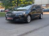 Opel Astra 1.4/Standheizung/El.Heckklappe/Keyless - Opel in Tübingen