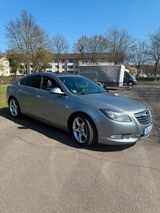 Opel insignia 2.0 OPC Line  160 PS - Opel Insignia mit Diesel-Antrieb: 160 Ps