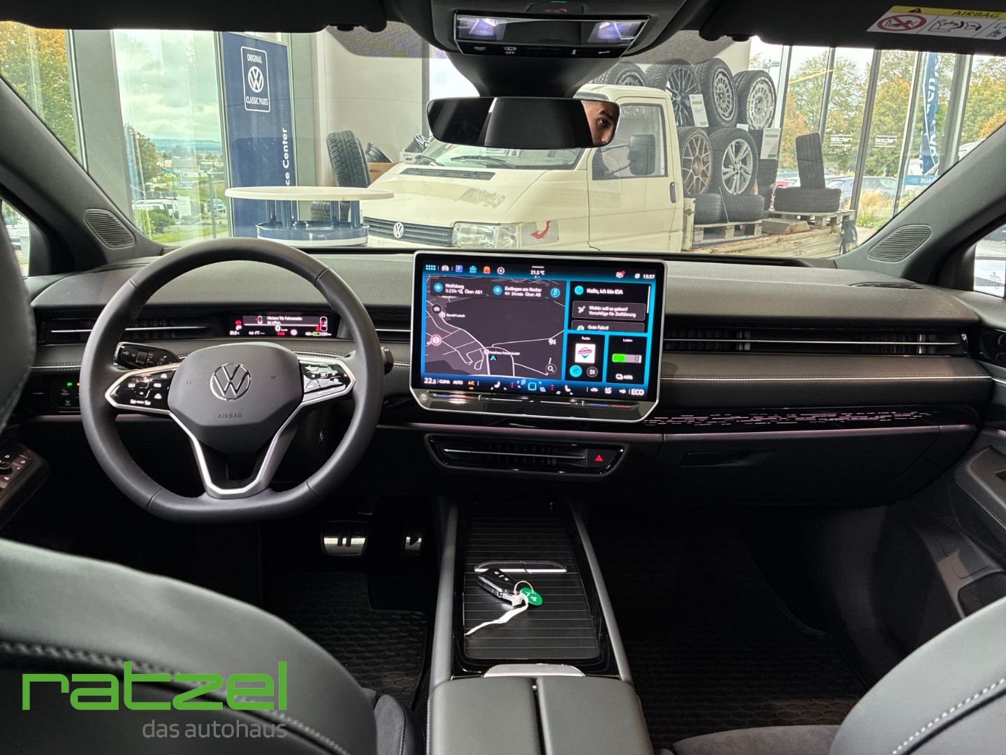 Fahrzeugabbildung Volkswagen ID.7 PRO 77kWh NAVI+AHK+LED+SHZ+Massage+Kamera