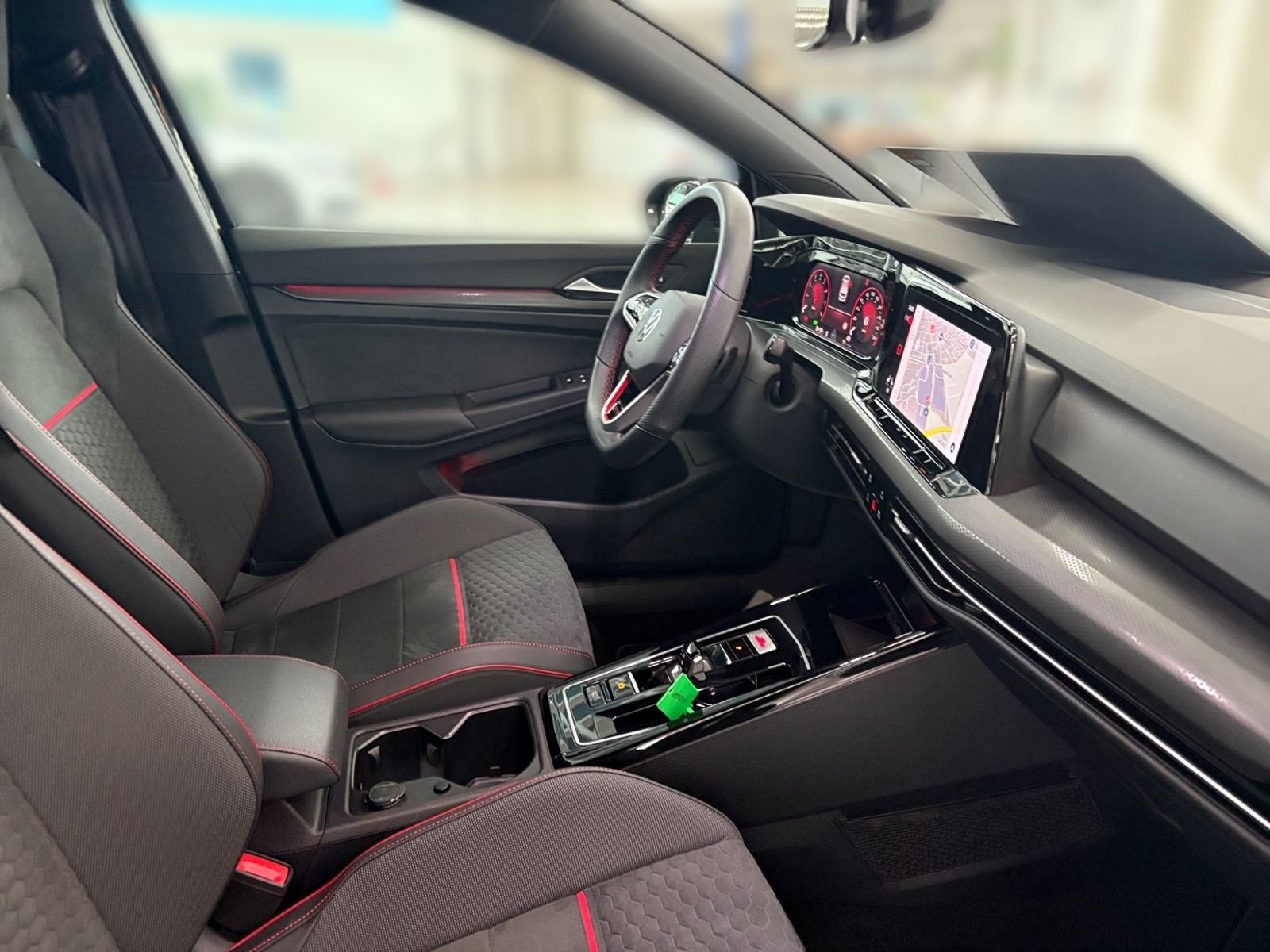Volkswagen Golf VIII GTI Clubsport 2.0 TSI 221kW 7-Gang DSG foto 9