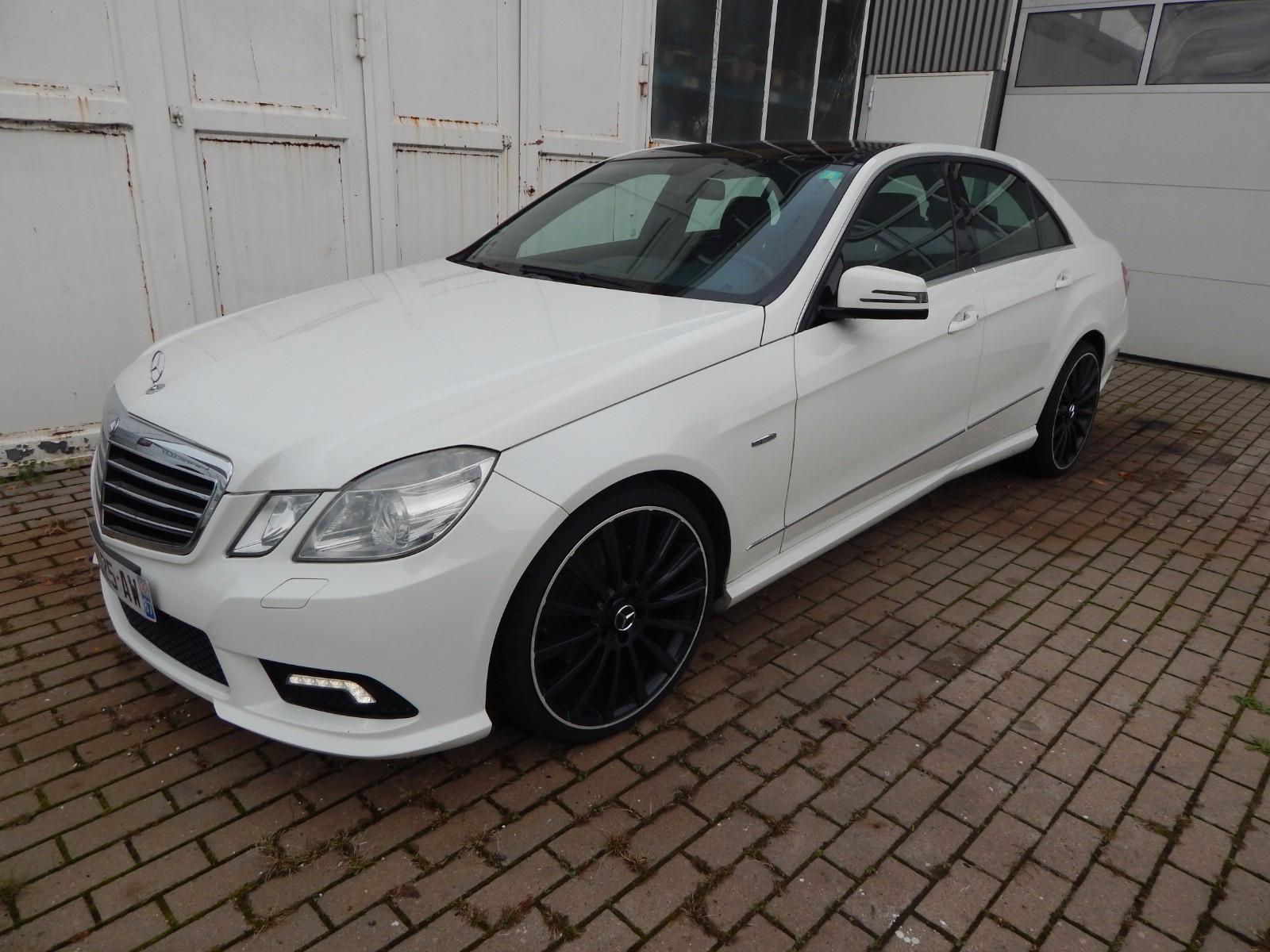 Mercedes-Benz E 250 CDI AMG 20 Zoll Felgen PANORAMA