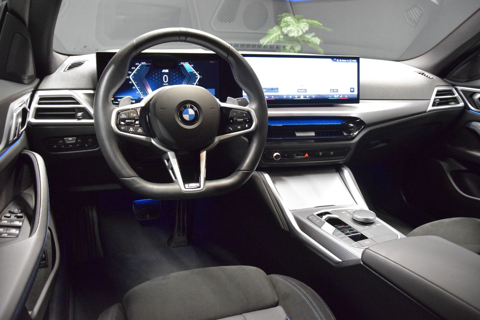 Fahrzeugabbildung BMW 420 d Gran Coupe xDrive M Sport ACC HuD 360°
