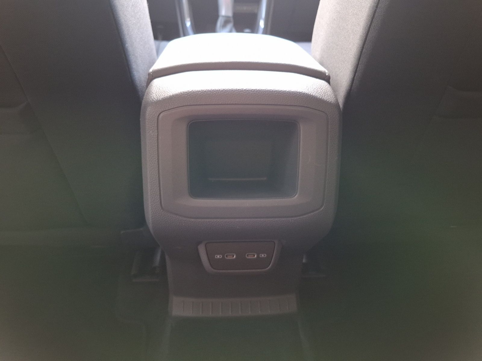 Fahrzeugabbildung Volkswagen T-Cross TSI Style DSG R-Line LED Navi AID ACC RF