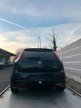 Fiat grande punto MultiJet 1.9 Jtd - Fiat Grande Punto mit Diesel-Antrieb: 1.9