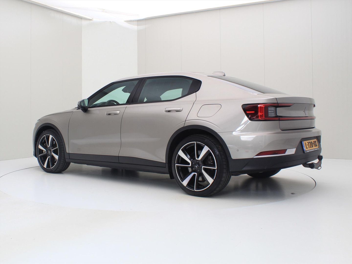 Polestar 2 Long Range Dual motor Launch Edition 78 kWh AW imagem 3
