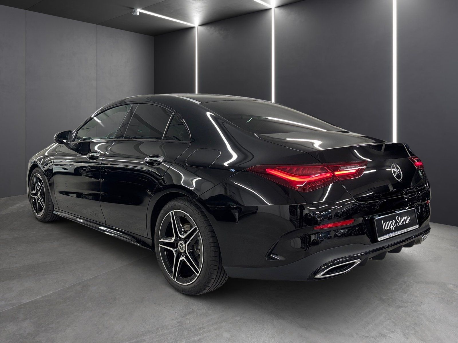 Fahrzeugabbildung Mercedes-Benz CLA 200 AMG*Burmester*Distro*Night*MultiBeam*360