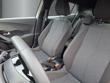 Peugeot 2008 - 8