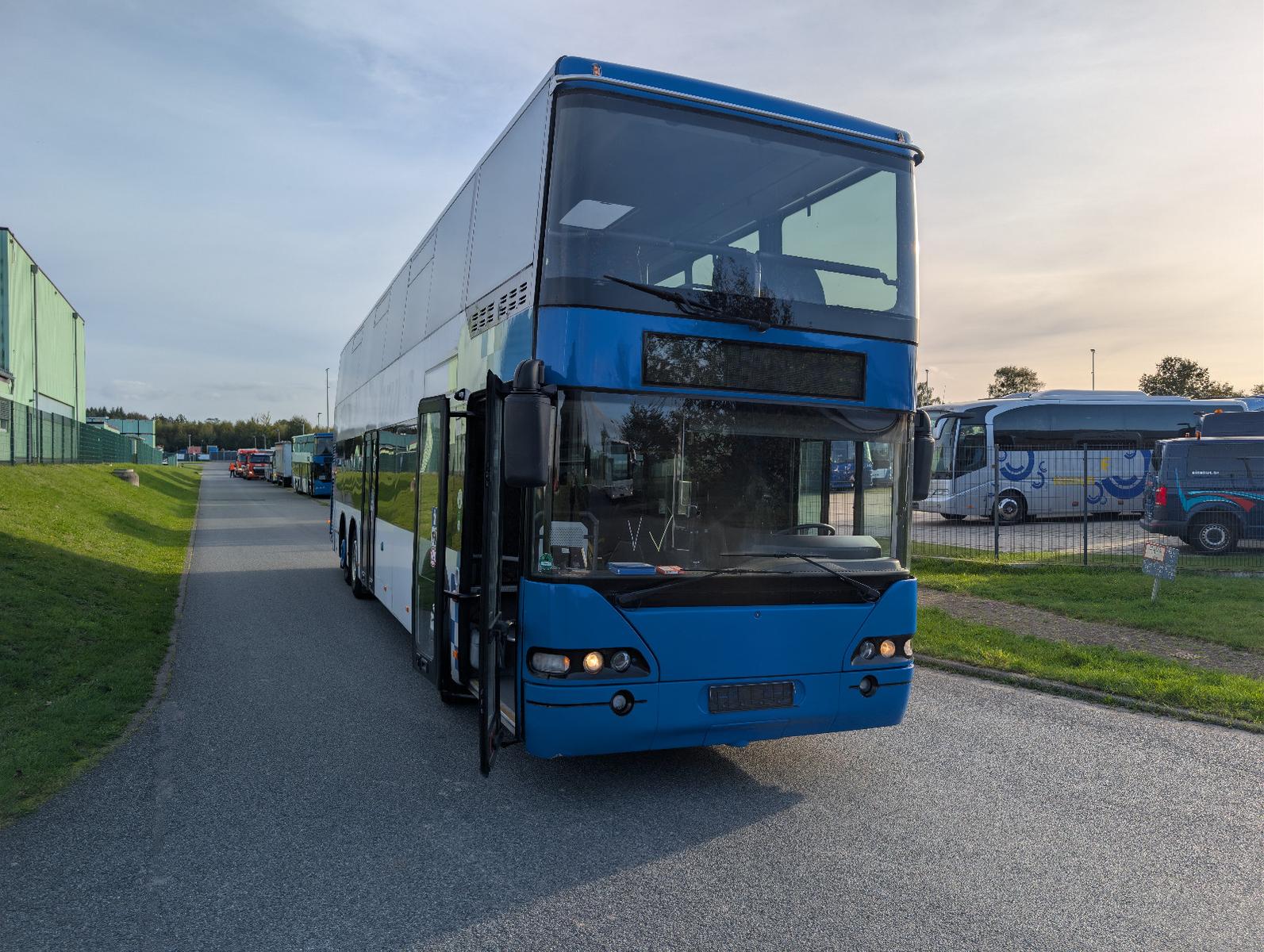 Neoplan N 4426/3 ÜL Doppeldecker