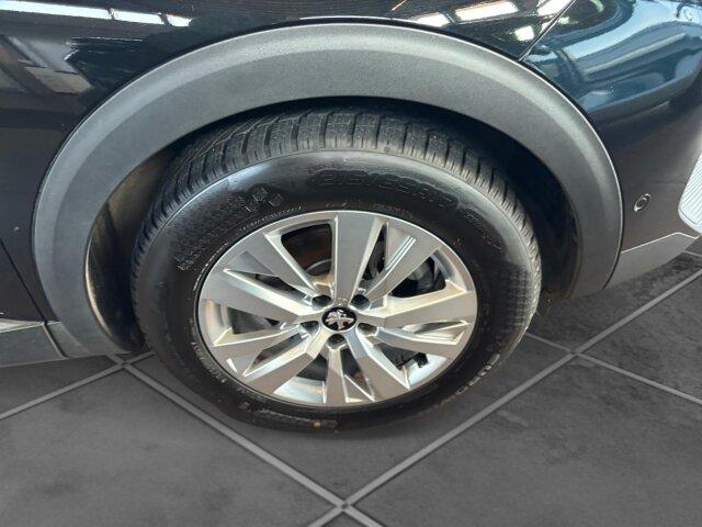 Peugeot 3008 Allure Pack 130 +ACC+SHZ+Kamera+Key-GO+