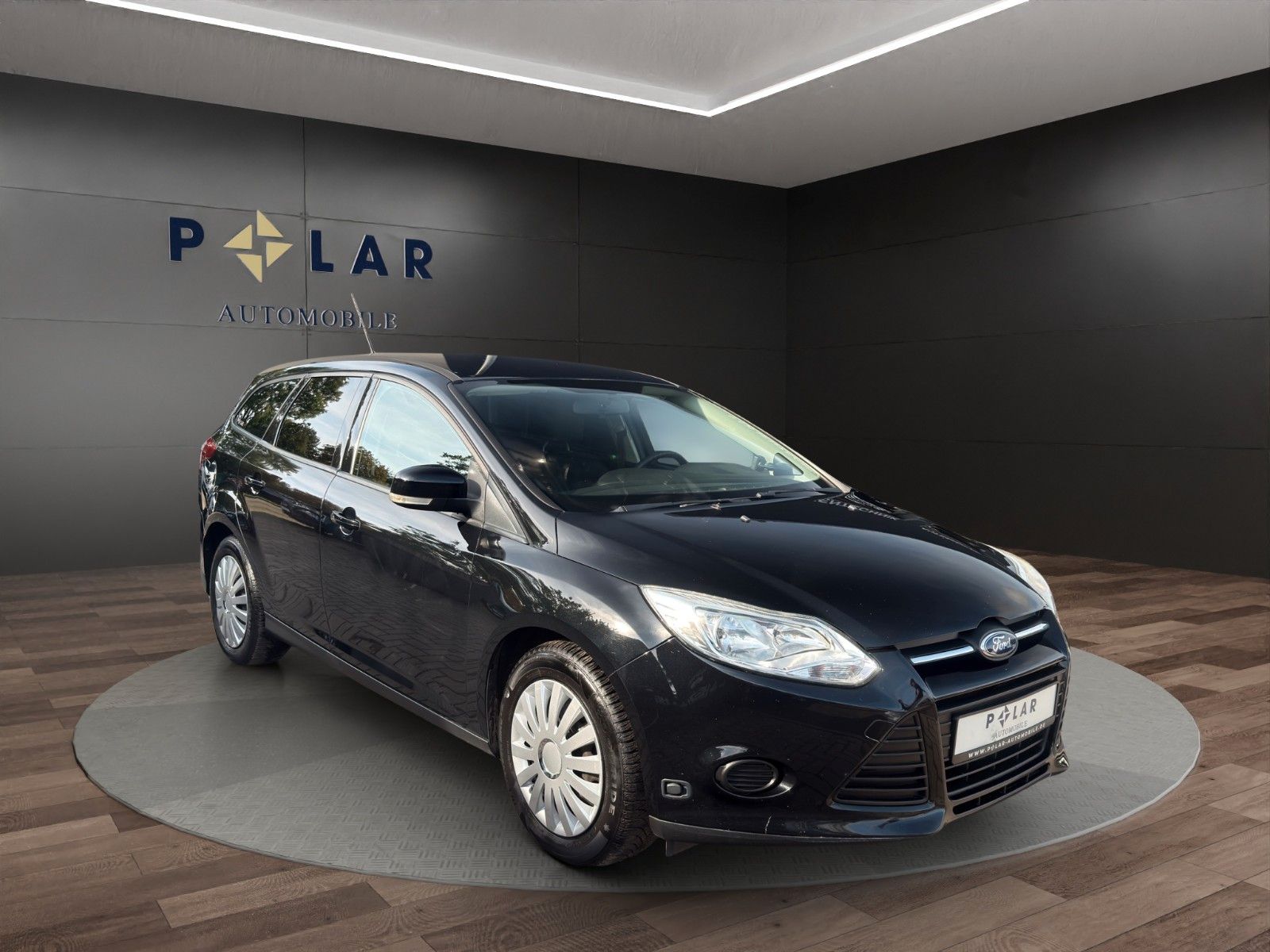 Fahrzeugabbildung Ford Focus Turnier *AHK*Sitzheizung*Service Neu