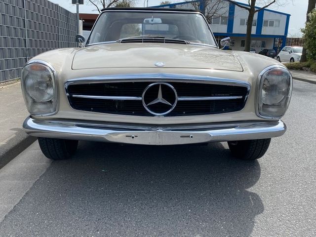 Mercedes-Benz 230 SL Pagode w113,5Gang,Beige/Rot