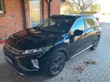 Mitsubishi Eclipse Cross Allrad, Automatik - Mitsubishi Eclipse Cross von privat