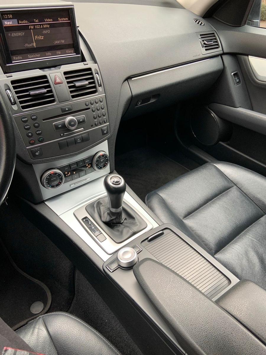 Mercedes-Benz 220 2011 — photo 6