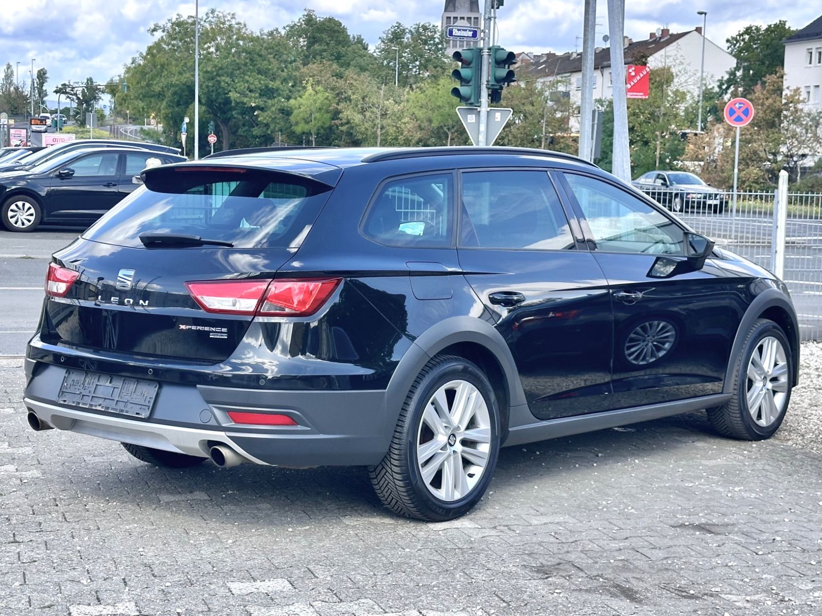 Fahrzeugabbildung SEAT LEON ST X-PERIENCE 4DRIVE*AUTOM+AHK*