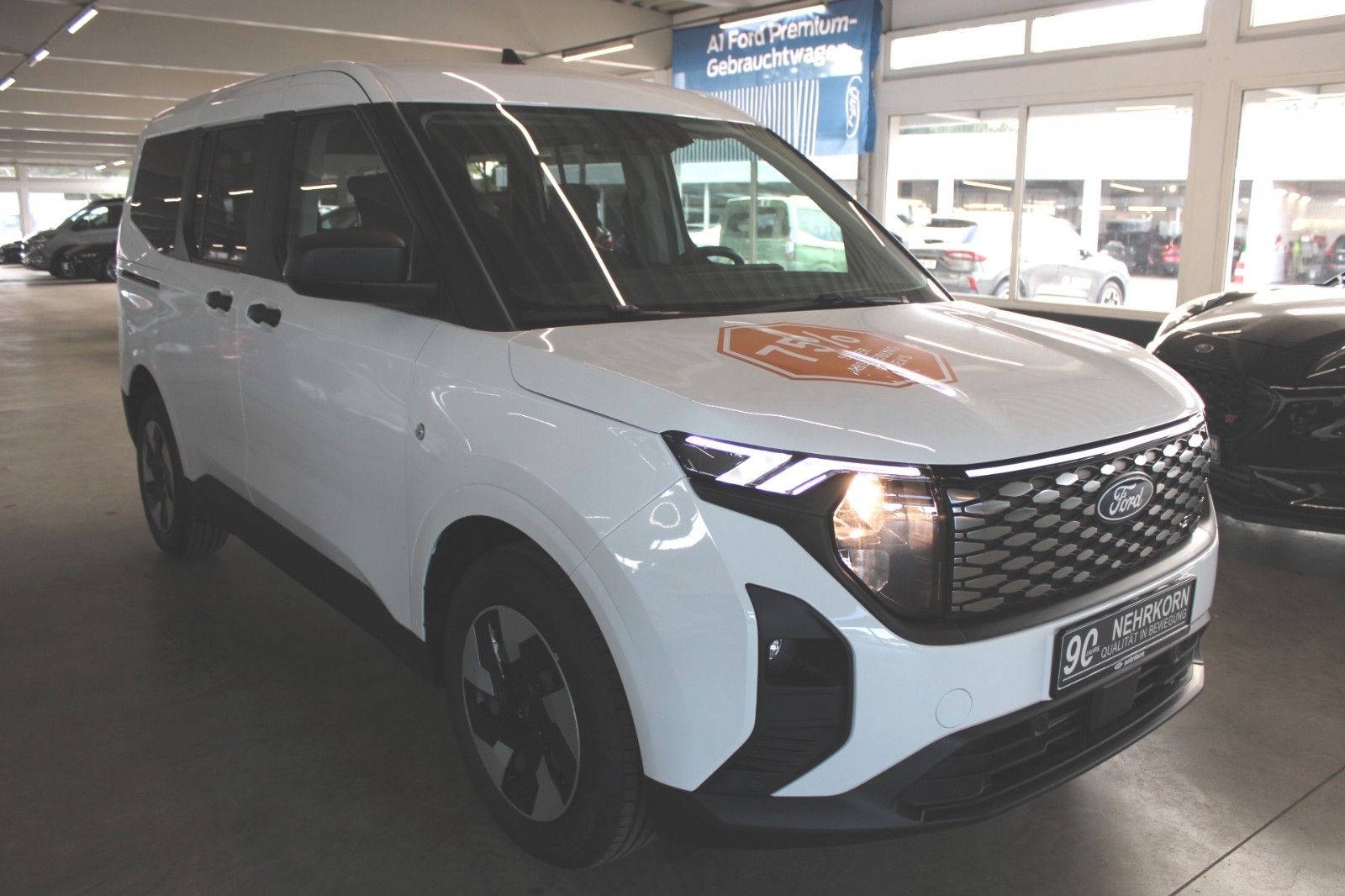 Fahrzeugabbildung Ford Tourneo Courier BEV TREND FahrerAss2 + WinterPak