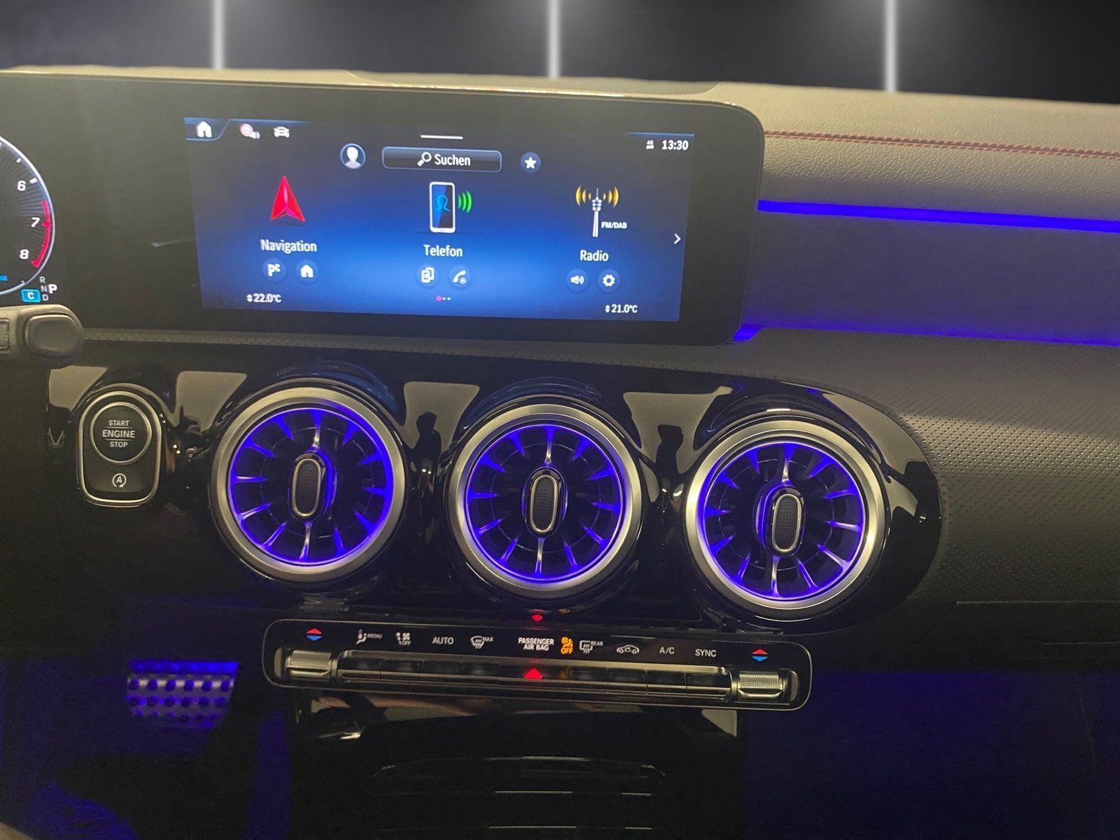 Fahrzeugabbildung Mercedes-Benz CLA 35 4M AMG Premium*Pano*Distro*Totwink*MBeam*