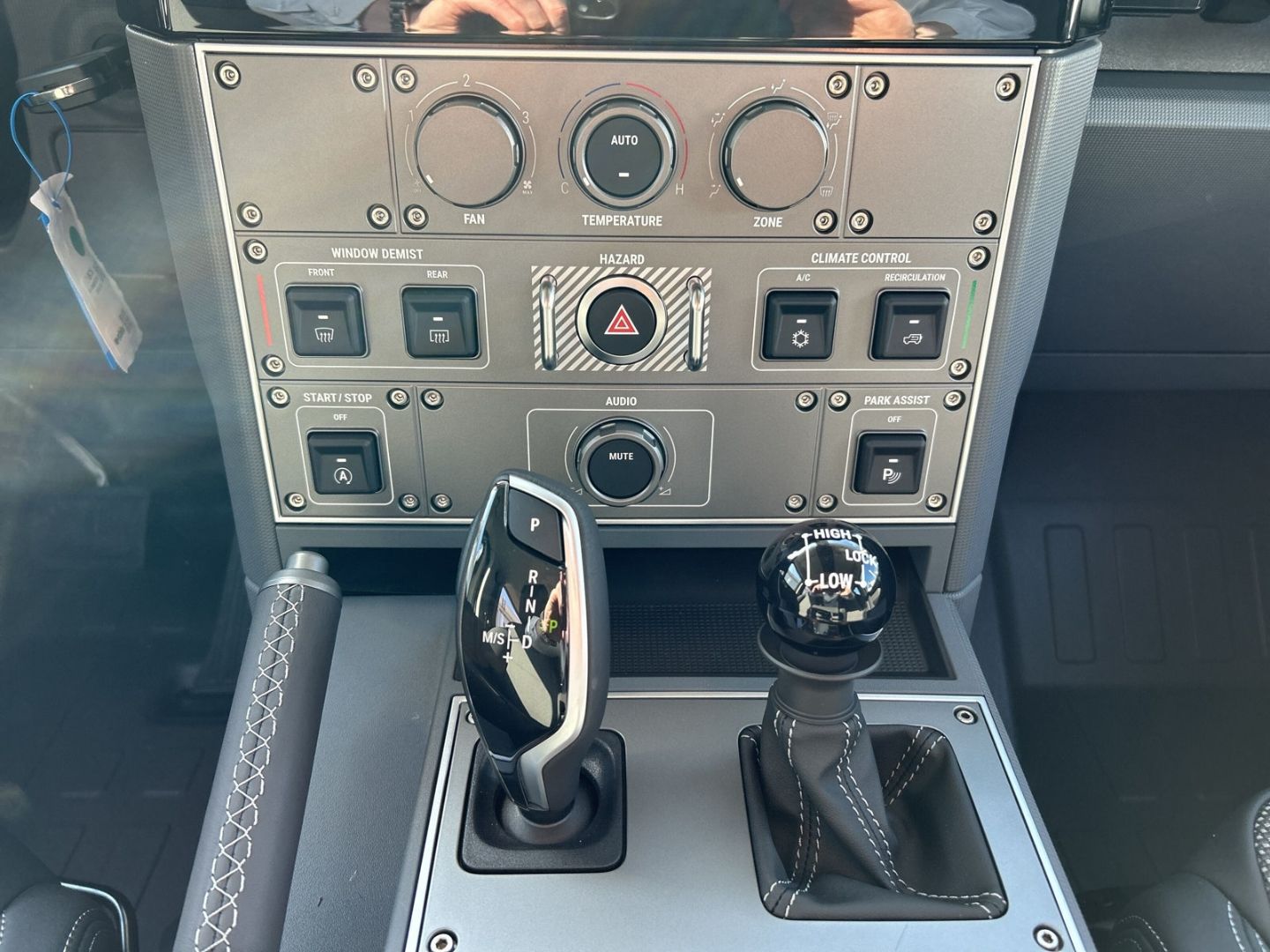 Fahrzeugabbildung INEOS Grenadier 3.0l Turbo Benzin über 15.000€ Rabatt