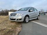 Mercedes-Benz B200 | 06/2010 | 62.500 km |... - Mercedes-Benz B 200 in Nürnberg