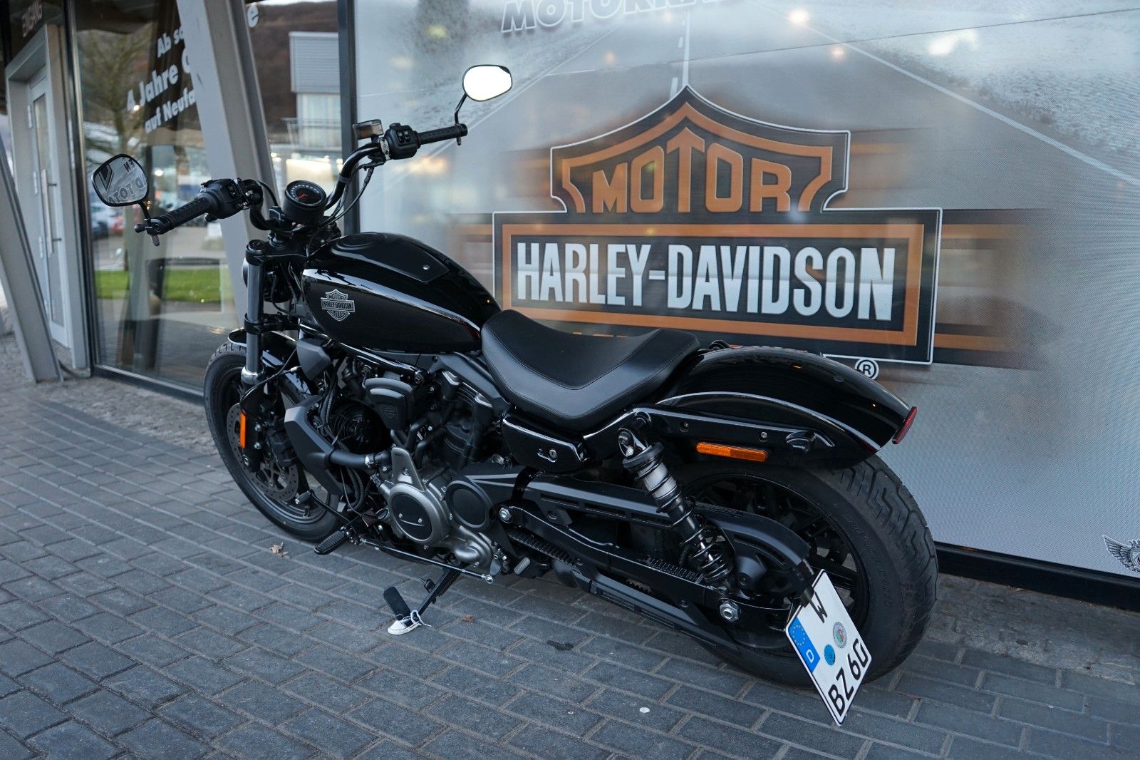Fahrzeugabbildung Harley-Davidson Sportster Nightster 975 Jekill Ape Lenker Vorve