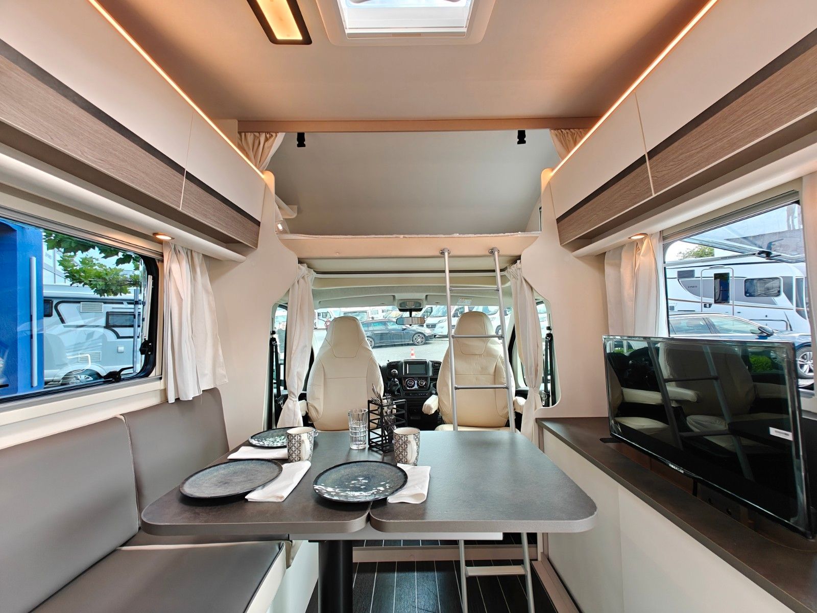 Fahrzeugabbildung XGO Dynamic 39 Lounge AUTOMATIK 2025 SPRING SALE