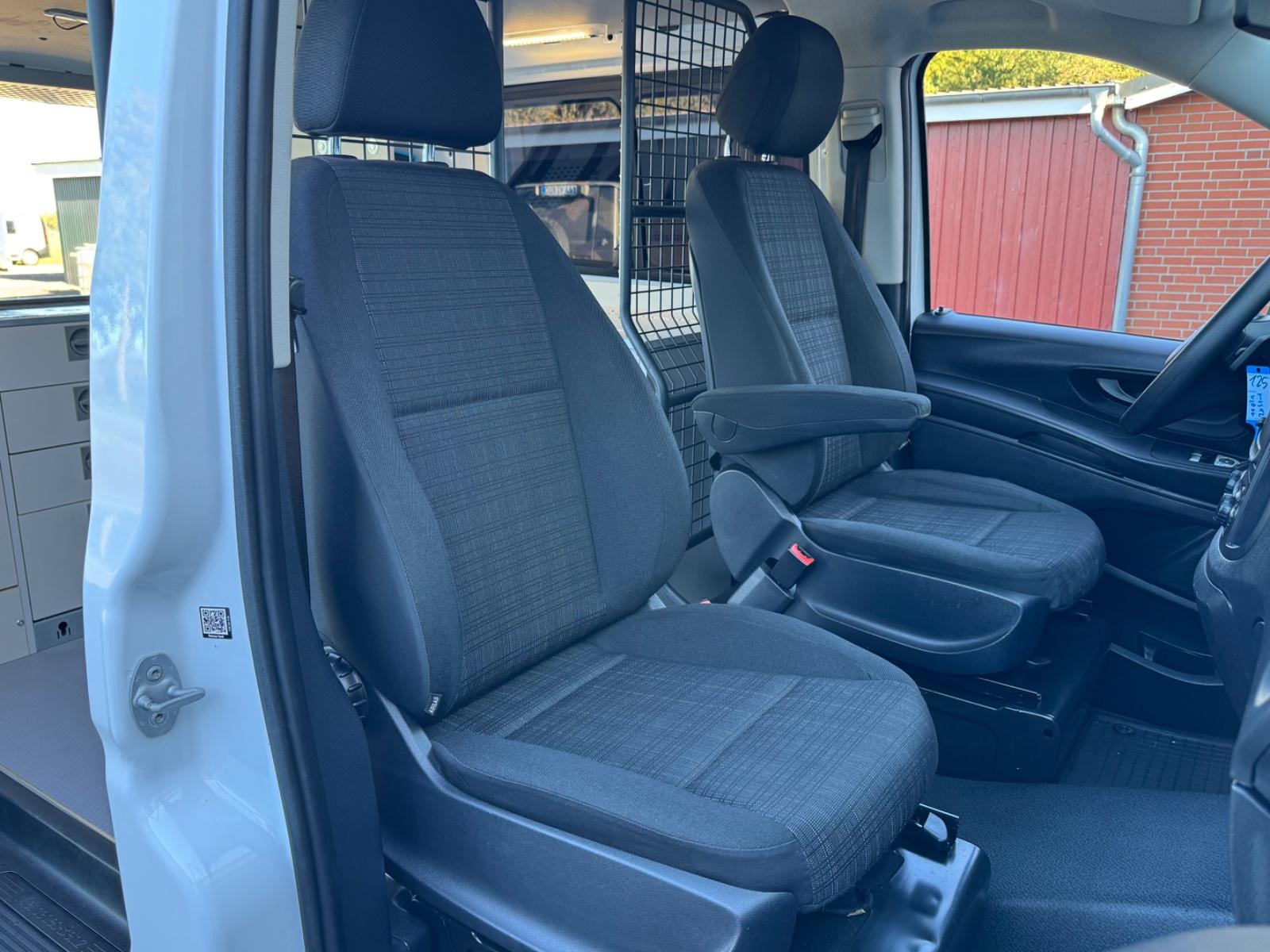 Mercedes-Benz Vito Mixto 114 lang 4MATIC Kasten Büro Camper St