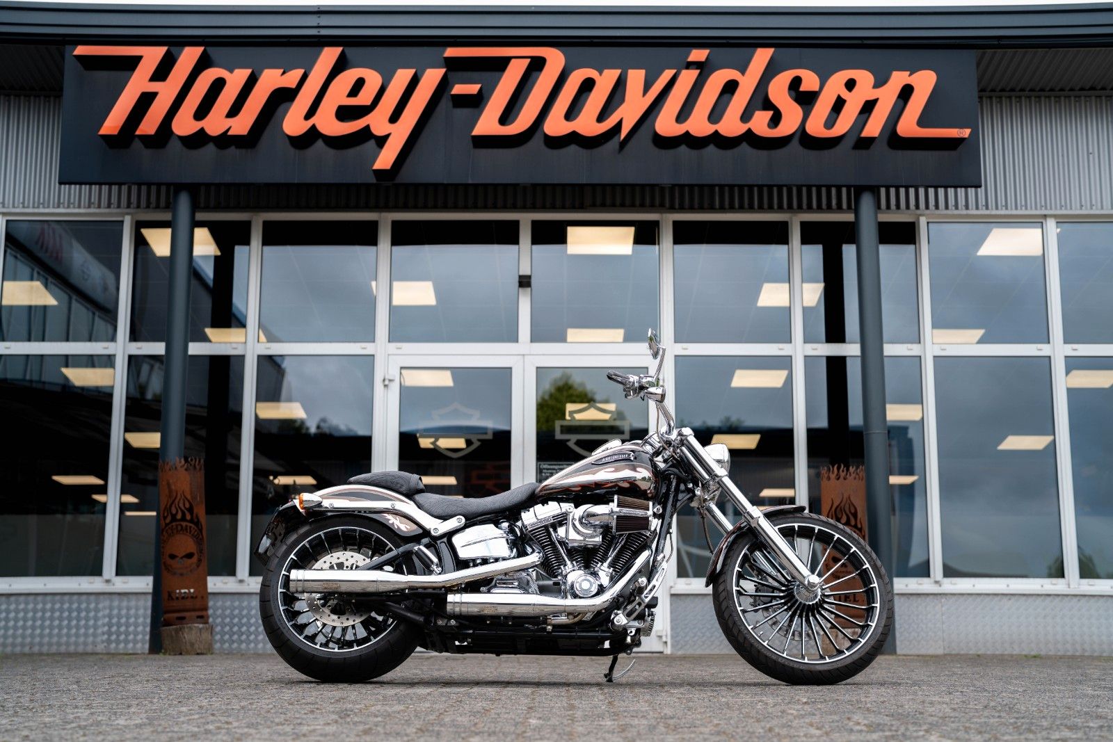 Fahrzeugabbildung Harley-Davidson FXSBSE CVO Breakout 110 cui - Twin Cam - Jekill