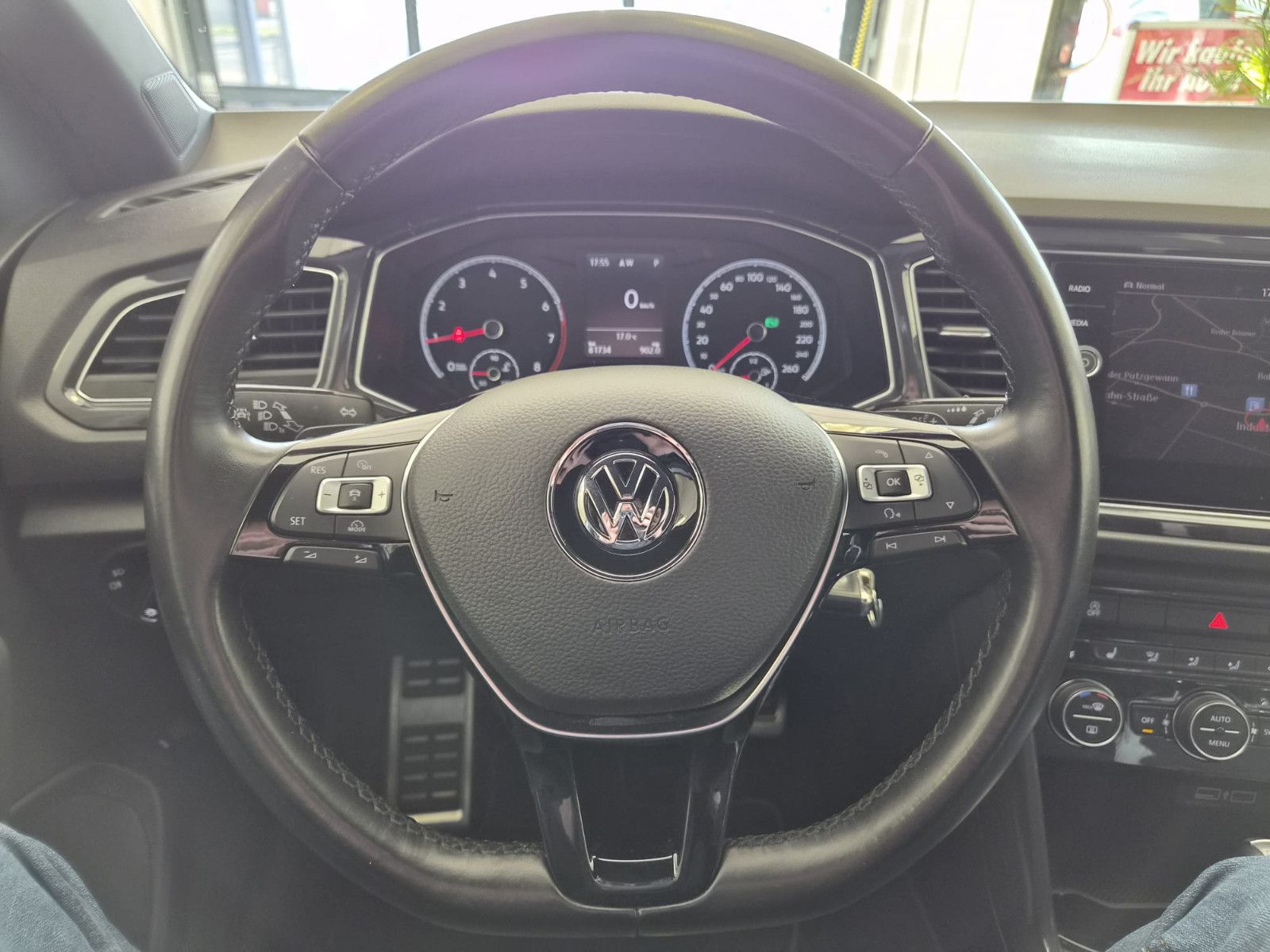 Fahrzeugabbildung Volkswagen T-Roc Sport 4Motion / LED / SCHECKHEFT