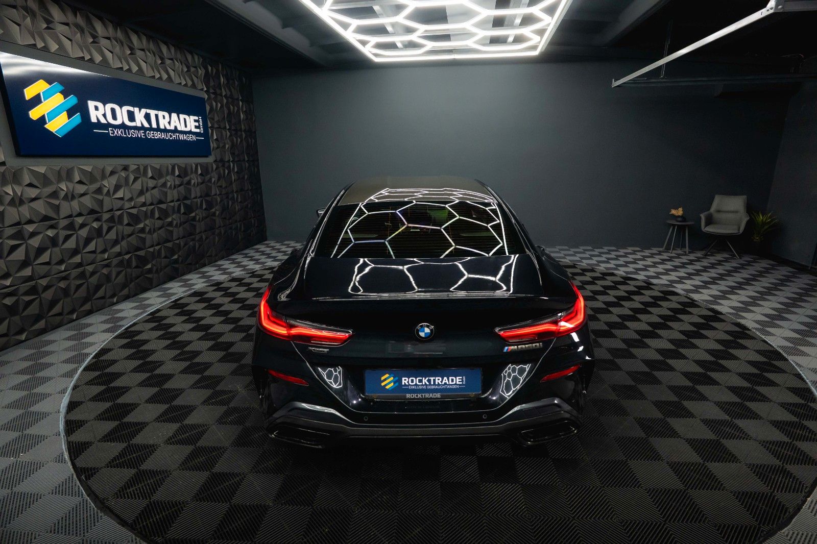 Fahrzeugabbildung BMW M850i xDrive M-Performance *Laser*B&W*ACC*360°*