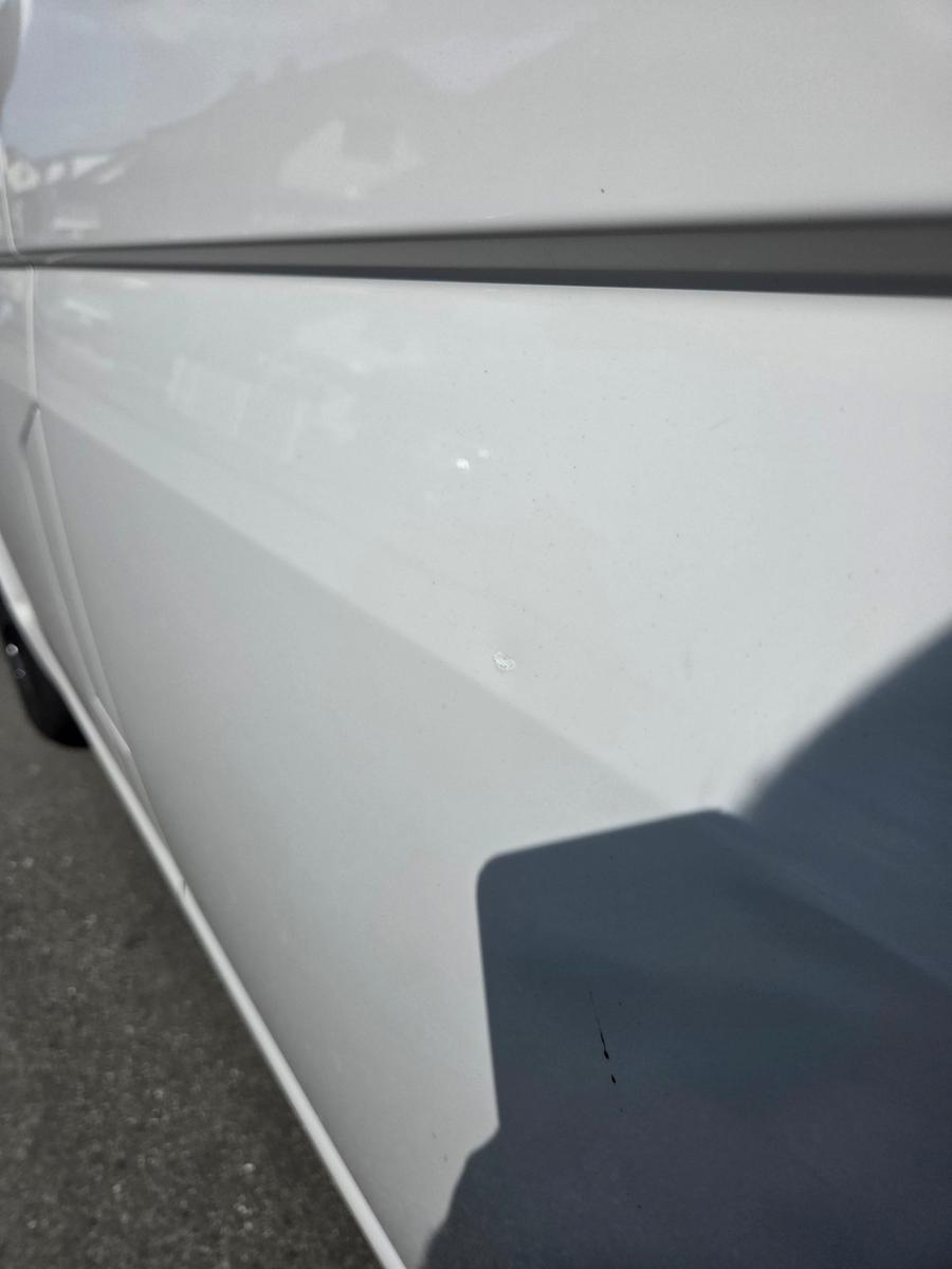 Volkswagen VW T6 Caravelle 2.0 Neuer Motor Comfortline LR 