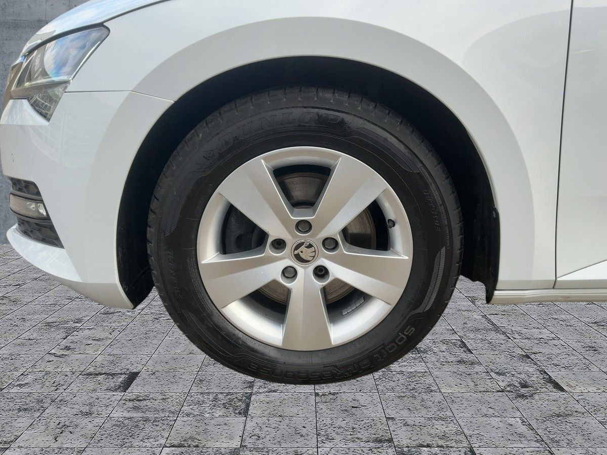 Skoda Superb - Bild 8