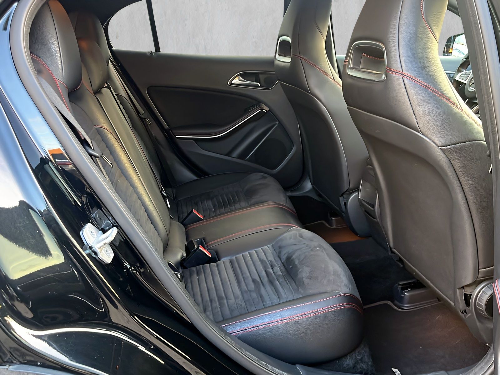 Fahrzeugabbildung Mercedes-Benz GLA 220 CDI 4Matic AMG NIGHT PARK ASISST MEMORY