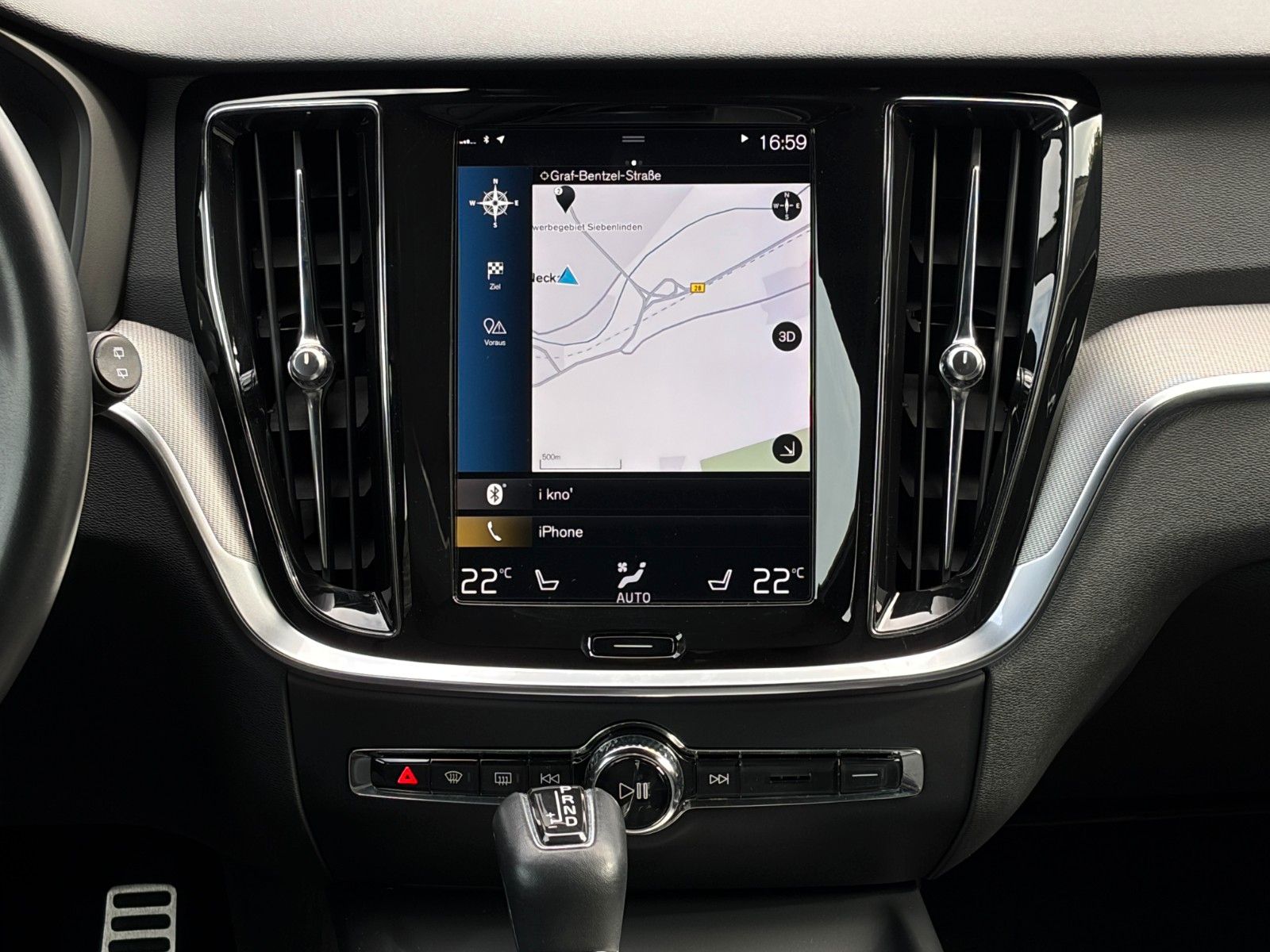 Fahrzeugabbildung Volvo V60 AWD R-Design ACC ProH&K 360° LED CarPl. Memo