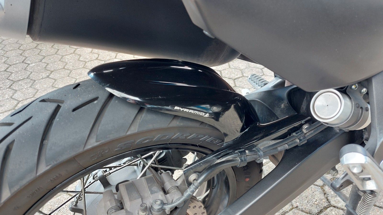 Fahrzeugabbildung Yamaha XT 1200 ZE   mit Zubehör