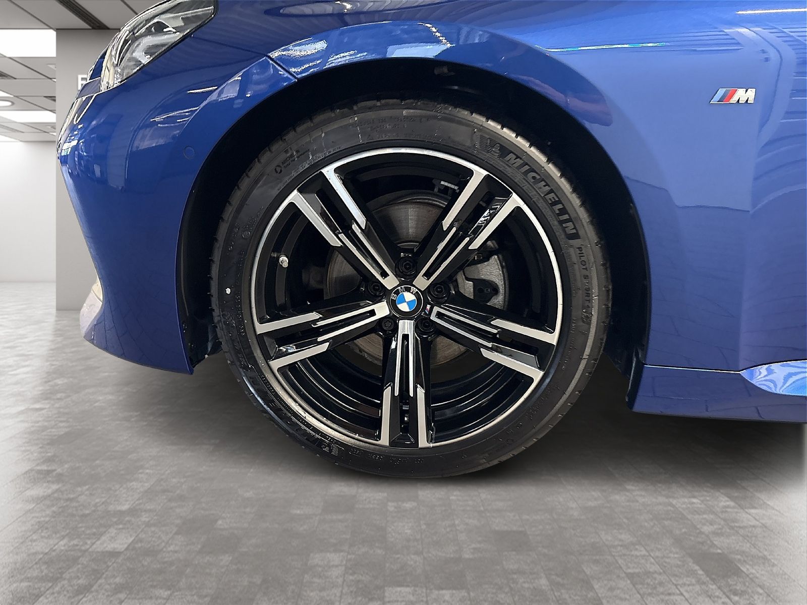 BMW 220 - Bild 9