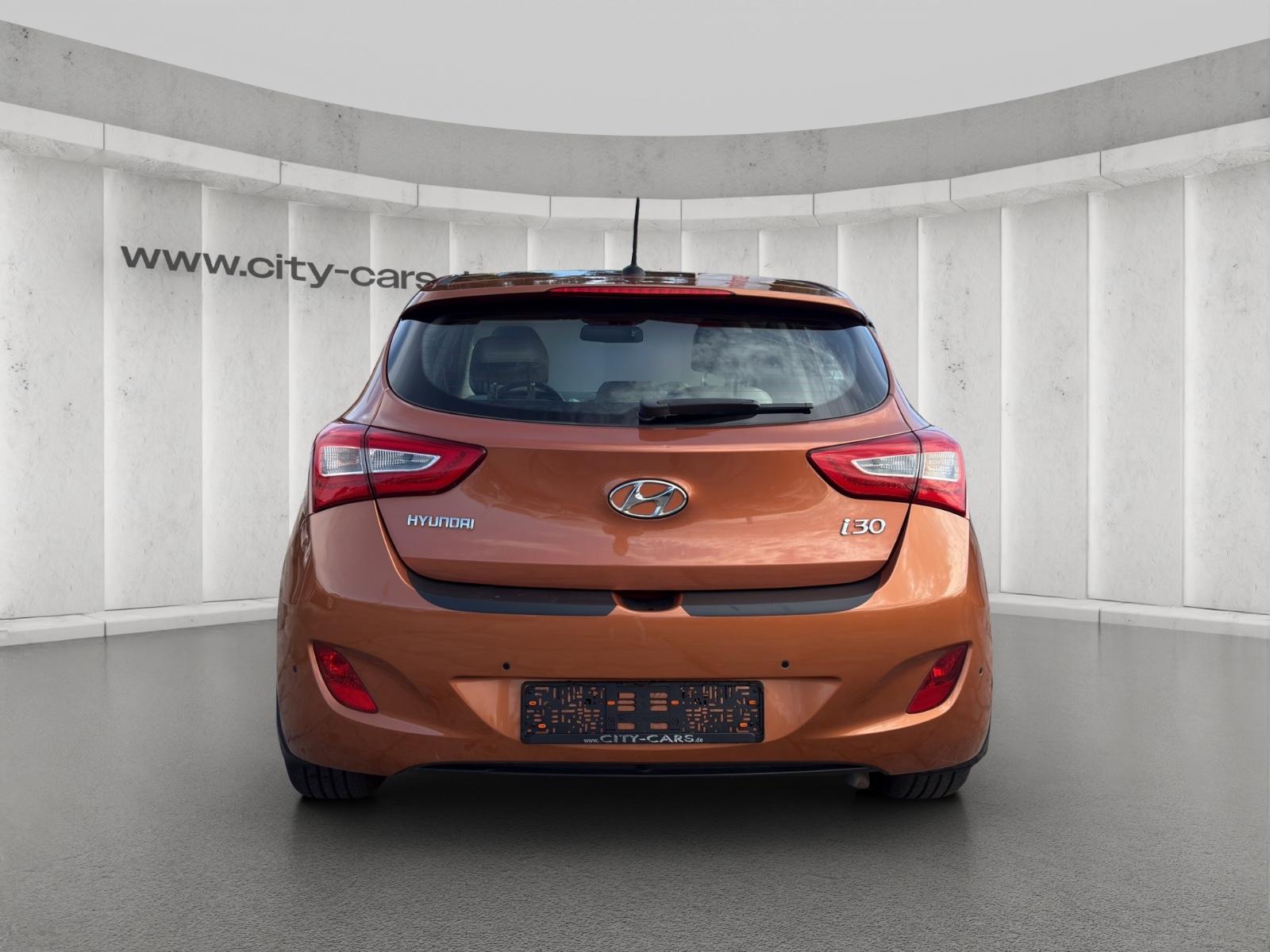 Hyundai i30 blue Premium*Autom.*Leder*1.Hand*Scheckheft*