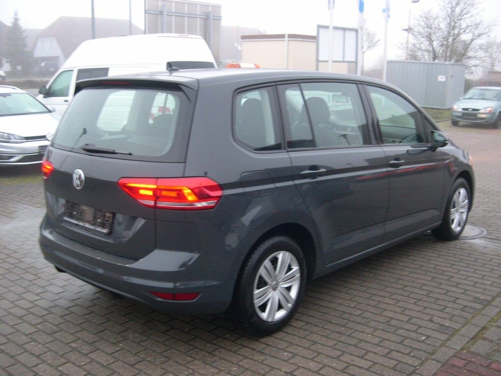 Fahrzeugabbildung Volkswagen Touran TDI +NAVI+2xPDC+SHZ