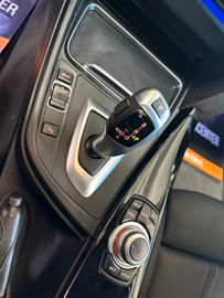 MYAUTOCENTER – Gebraucht- und Jahreswagen mit Werkstattservice in Pfaffenhofen BMW 320 d Sport Line *LED*PDC*Navi*