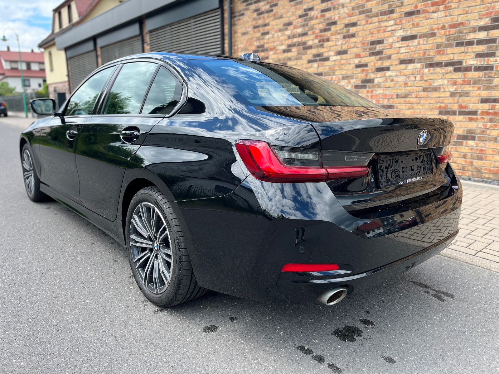 BMW 318i Limo Navi Shz 18"-M LED ShadowLine foto 4