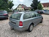 Skoda Octavia Combi Ambiente, Klima, AHK, Tüv Neu !!! - Skoda Octavia aus 2002