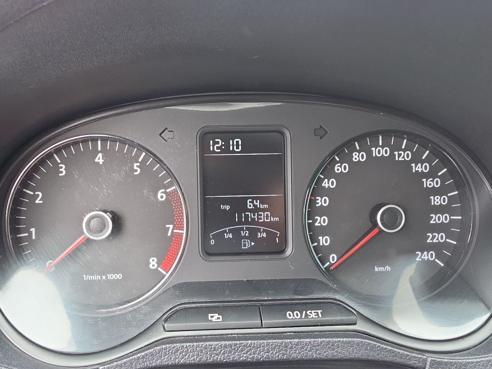 Fahrzeugabbildung Volkswagen Polo V Match 4-TÜRIG SHZ PDC LEDER